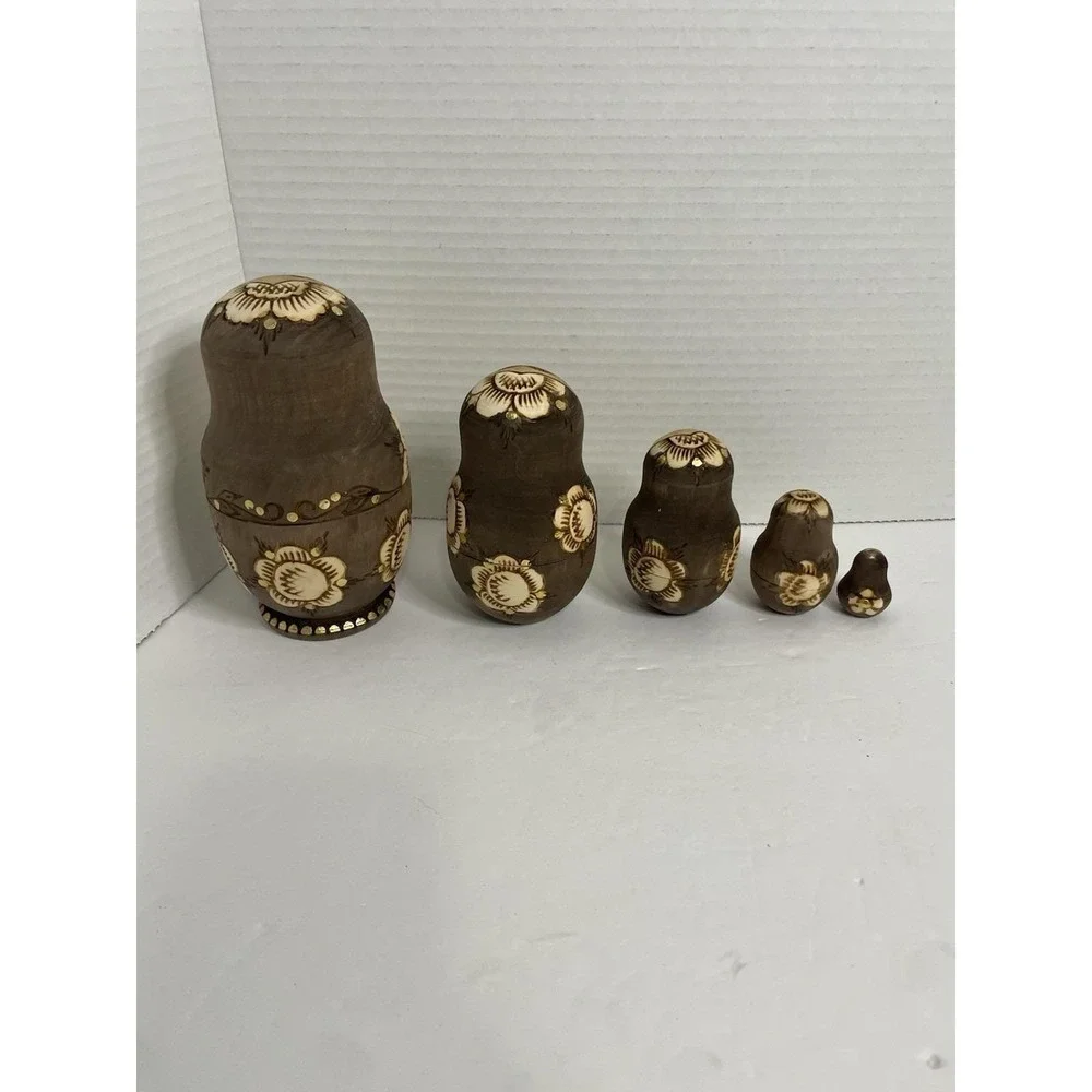 Russian Matryoshka Nesting Dolls Natural Wood Burned Gold Accents 5 dolls 5.5